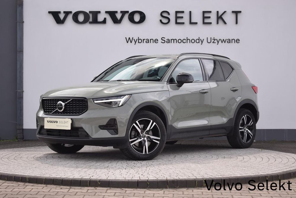Volvo XC 40 B3 PLUS DARK Kamera*Podgrz.Fotele/kierownica*HarmanKardon*FV23%
