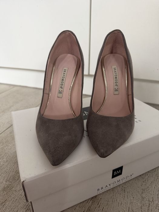 Туфлі сірі замшеві в ідеальному стані