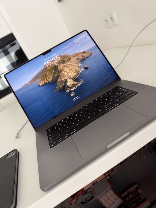 MacBook Pro 16” 2023 M2 500GB