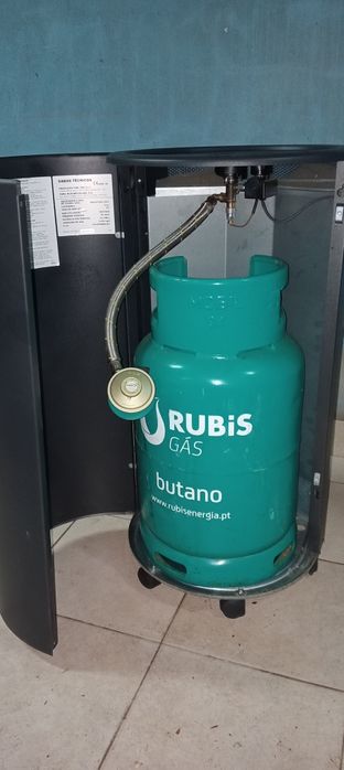 Aquecedor a gás.