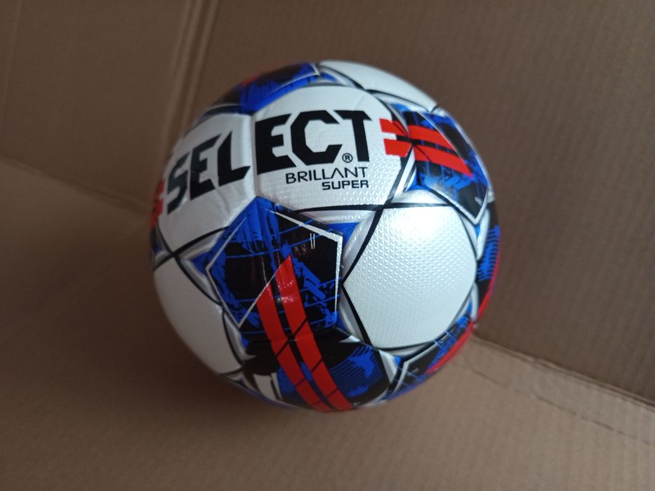М'яч футбольний Select Brillant super. Розмір 5.
