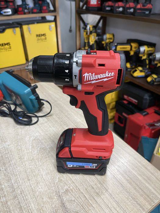 Milwaukee M18 BLPDRC / безщітковий ударний шурупокрут Мілвокі