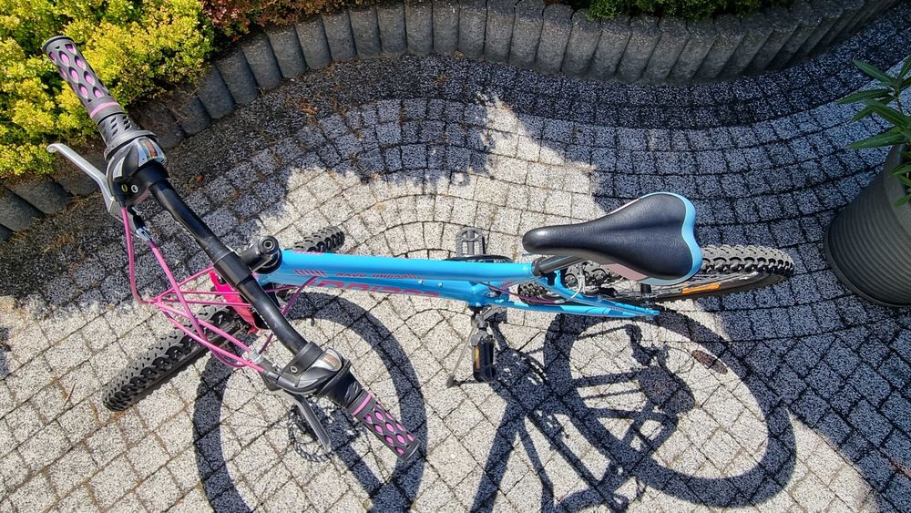 Rower górski/crossowy Indiana Roxy Junior 24" niebiesko-różowy, stan bdb