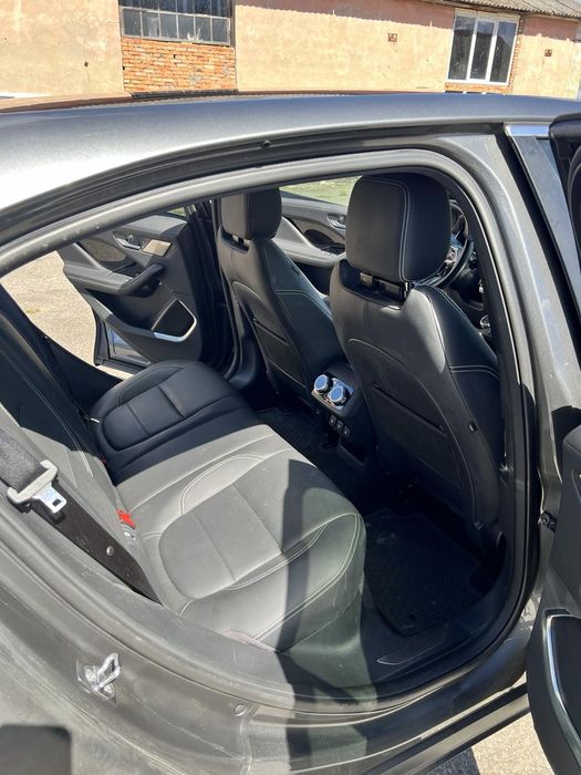 Продам Jaguar i-pace EV 400