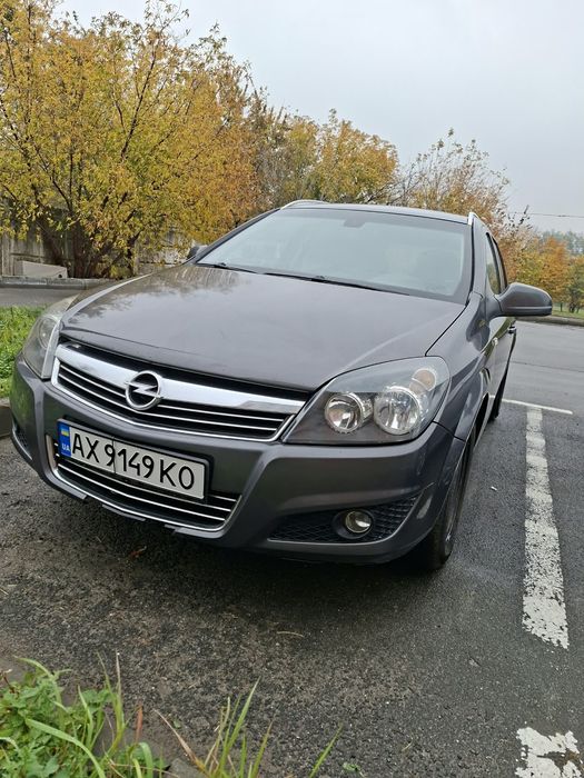 Продам Opel Astra 2010 1.4