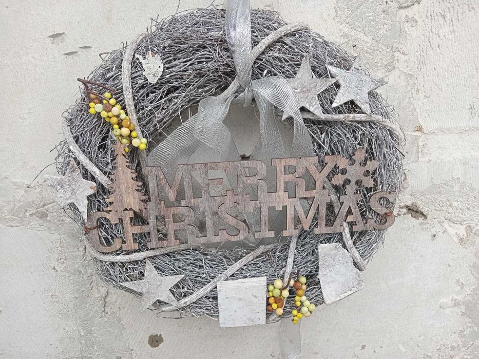 Рождественский венок из натуральных ветвей ротанга  35 см.