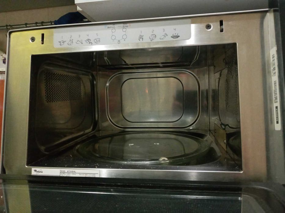 Микроволновая СВЧ-печь Whirlpool модель AT315