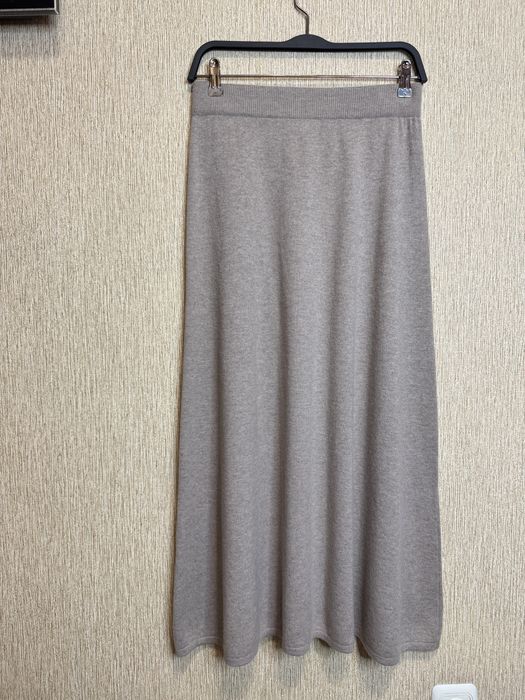 довга юбка , спідниця з натуральної меріносовоі вовни Massimo Dutti