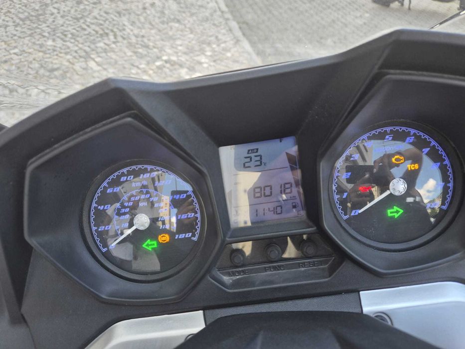 Scooter kymco Downtowm 350