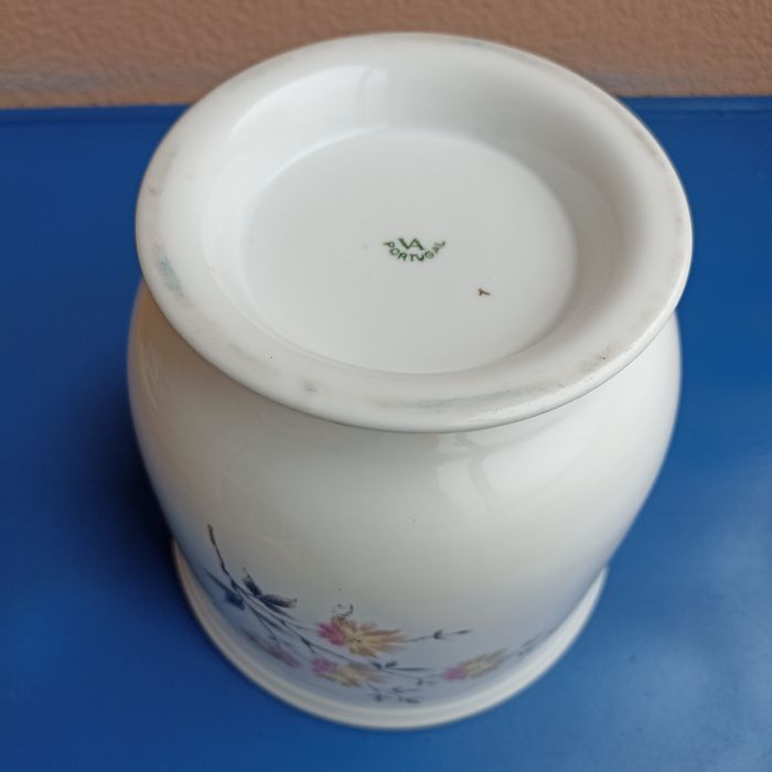 Cachepot Vista Alegre 1947-68 motivo floral