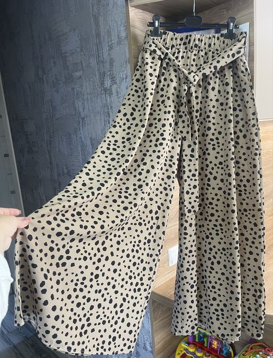 Женские широкие штаны