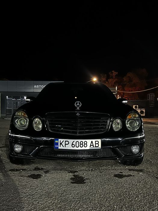 Mercedes benz e500 w211