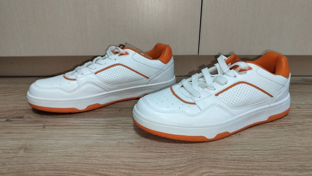 Кроссовки Anna Field. Размер 39