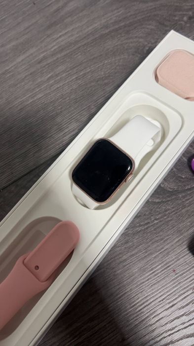 Часи Apple watch 4