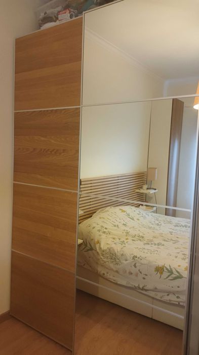 Roupeiro IKEA em bom estado de conservação