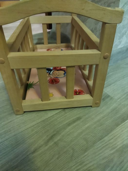 Продам іграшкове ліжко для ляльки