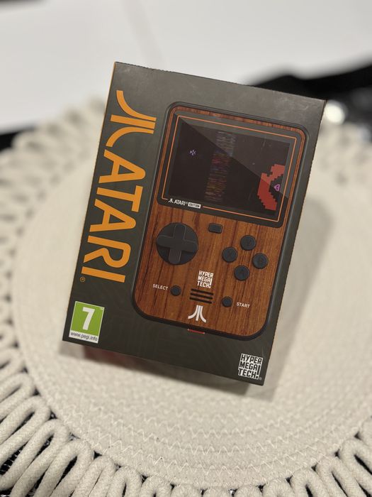 Konsola ATARI super pocket special edition