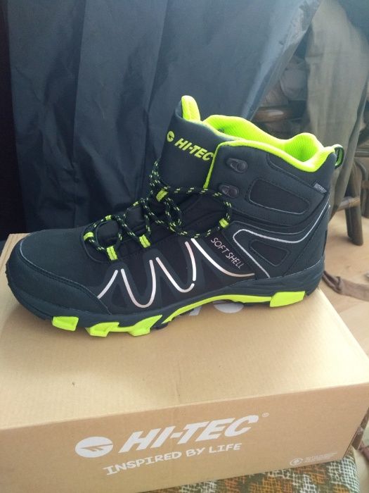 Buty marki Hi Tec