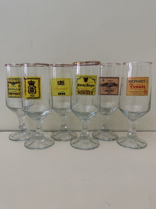 Conjunto de 6 taças de champanhe vintage