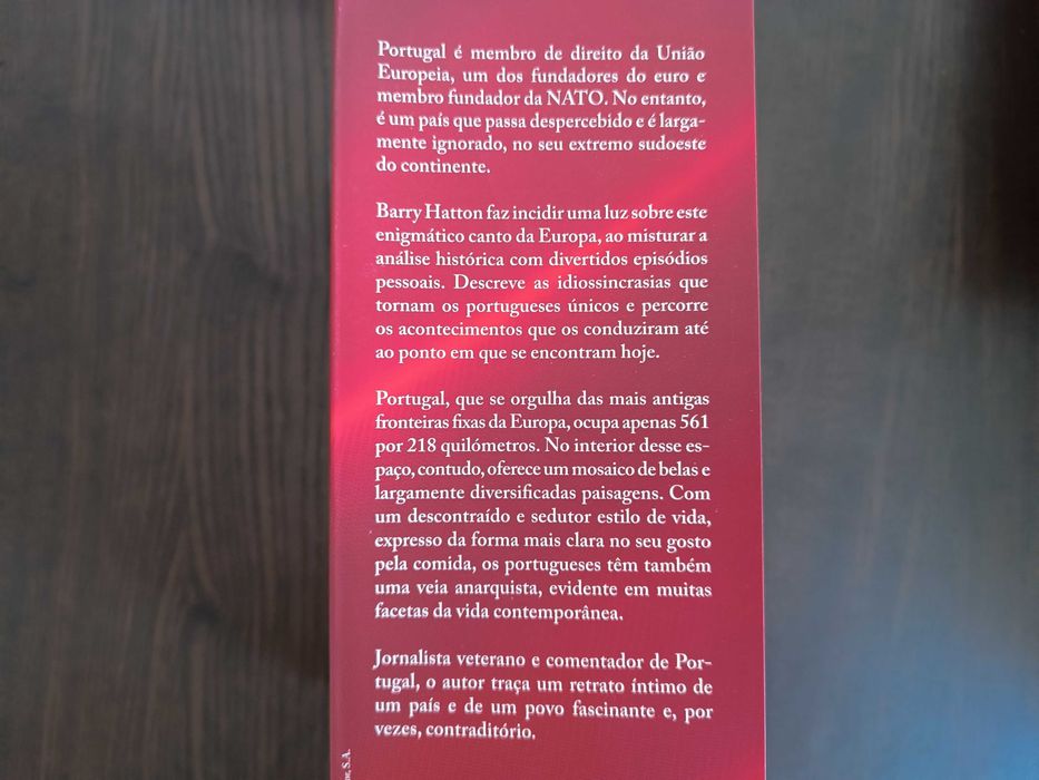 Os Portugueses - Barry Hatton Os Portugueses - Barry Hatton