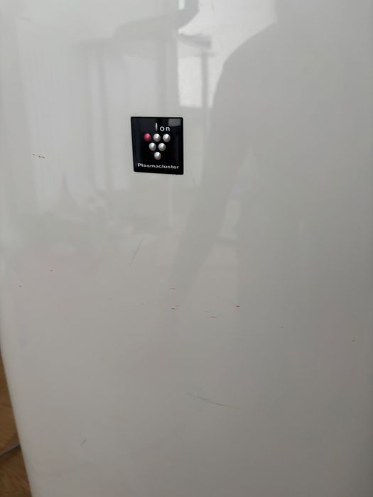 Oczyszczacz z nawilżaniem KC-D50EUW SHARP