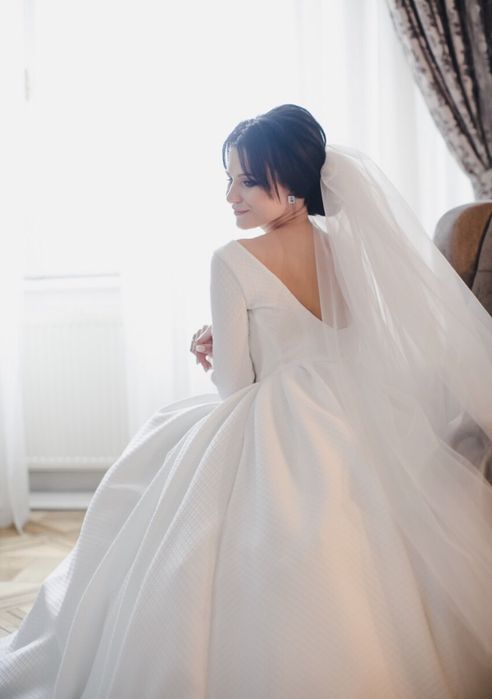 Терміново!!! Продам весільну сукню