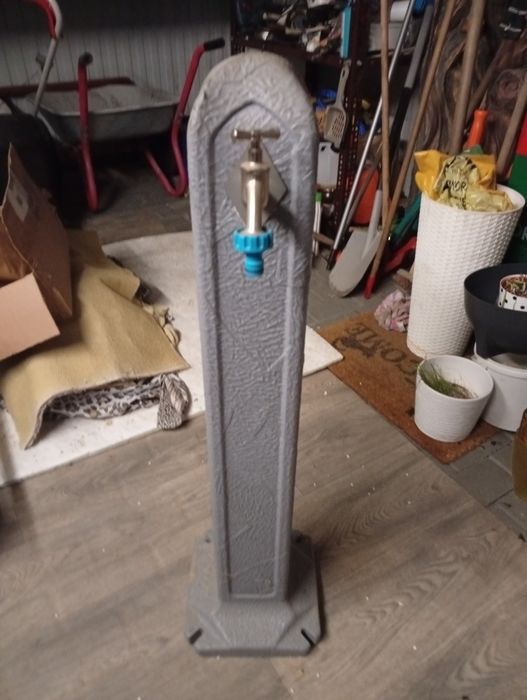 Słupek ogrodowy z kranem