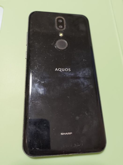 Sharp Aquos V 4/64