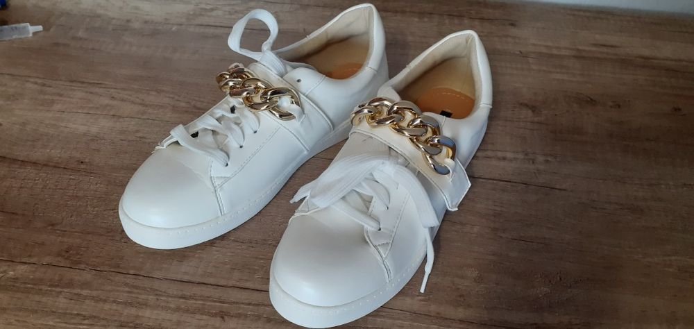 Białe sneakersy amathista 40