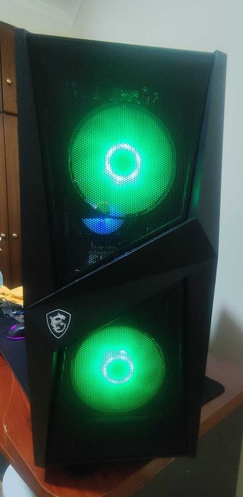 pc  i5 9400f 16gb ram rx560  ecrã