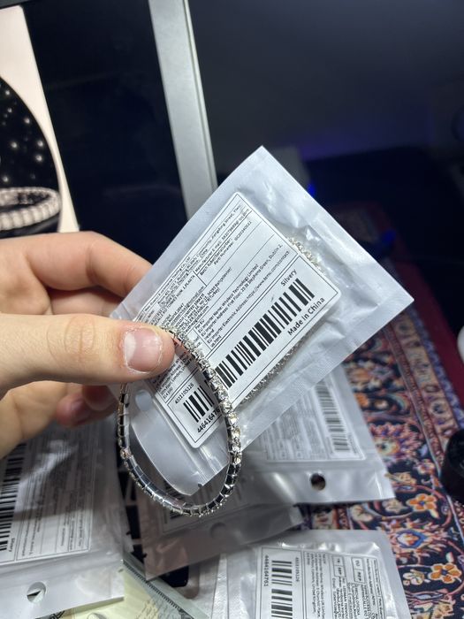 Браслети срібні з камінцями