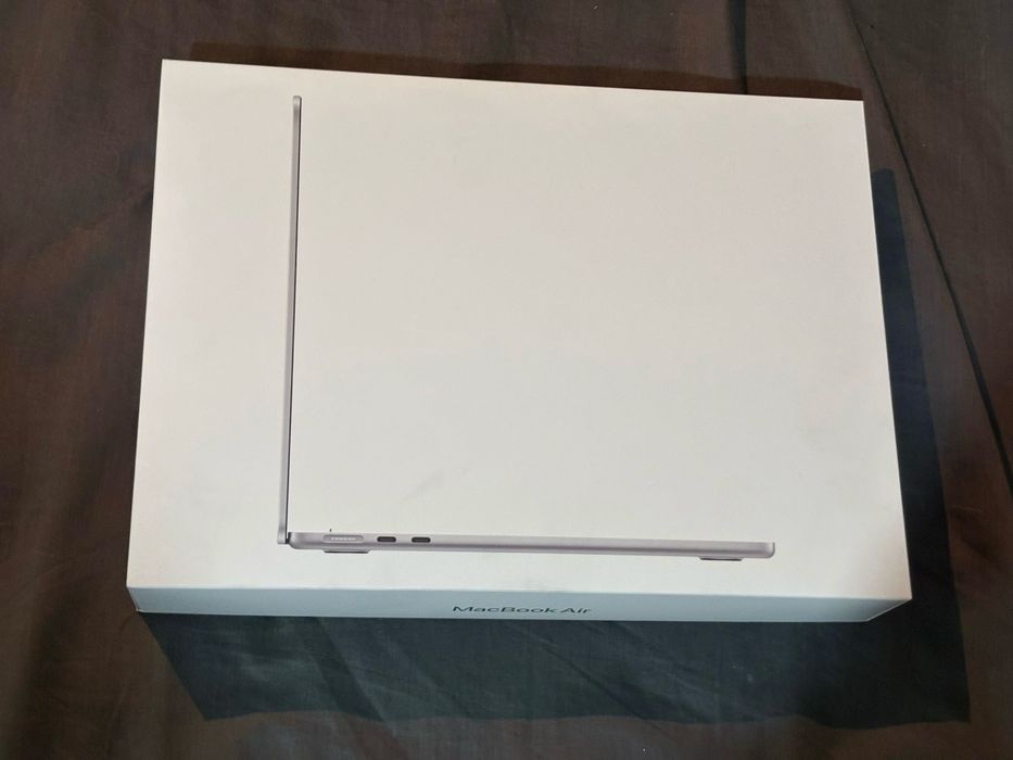 New MacBook Air478754308485304320