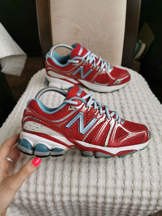 buty sportowe damskie  do biegania NB New Balance  WR 1080 r 36,5