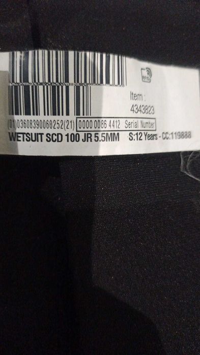 Sprzedam hydrokostium dziecięcy Decathlon. Rozmiar 10-12 lat