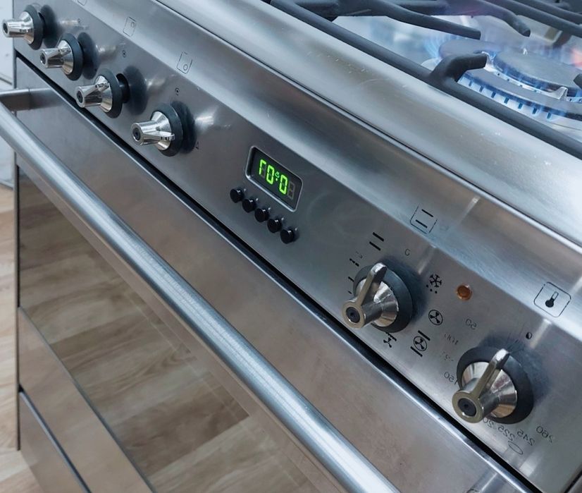 Газова плита Smeg