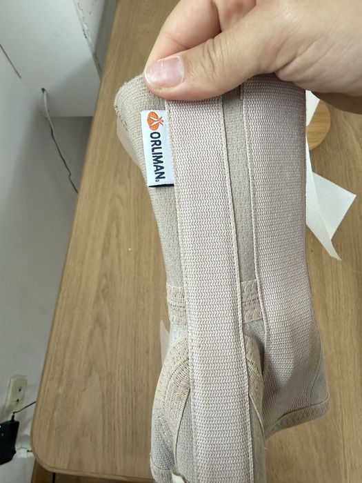 ortótese elástica longa de pulso e polegar da marca Orliman
