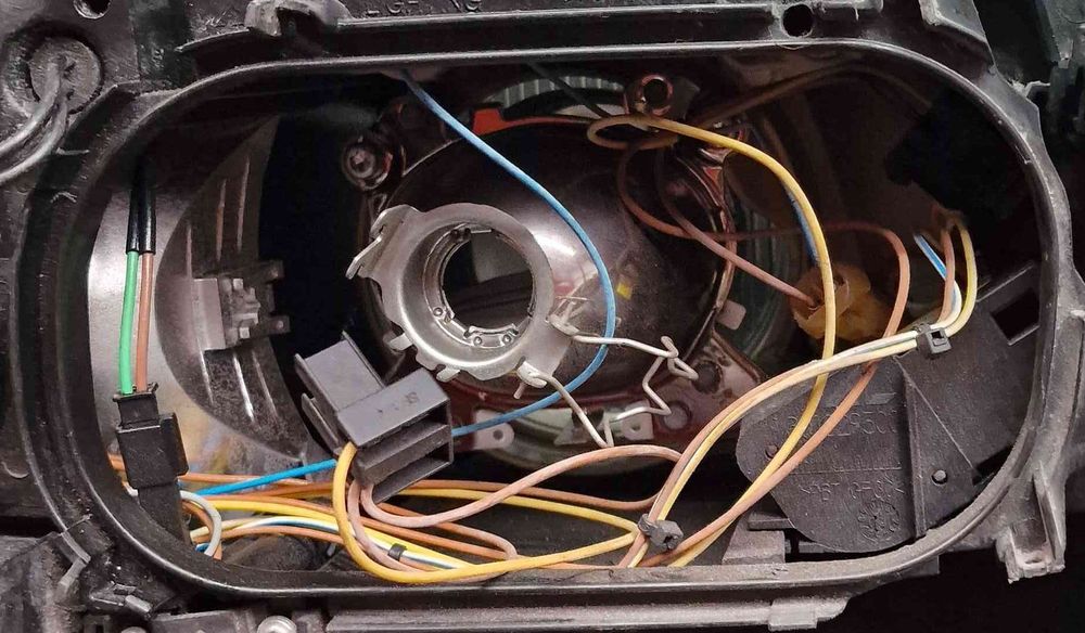 Ótica / Farol Esquerdo 30698873LH - VOLVO S40 II