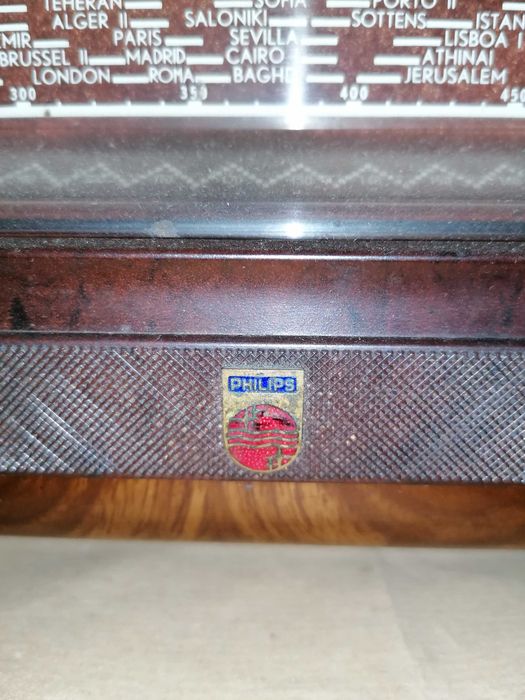 Rádio Philips BX526A (1953)