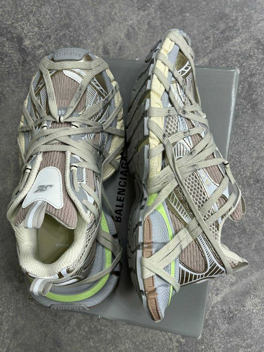 Кросівки Balenciaga 3XL Extreme Lace Sneaker кроссовки бежевые 44 43