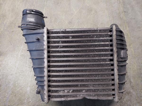 Radiador do intercooler VOLKSWAGEN Golf IV (1J1)