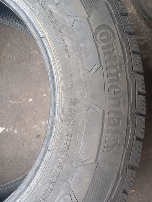 Opony zimowe 225/65/16 C Continental