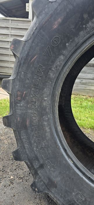Opony  rolnicze wzmacniane JCB