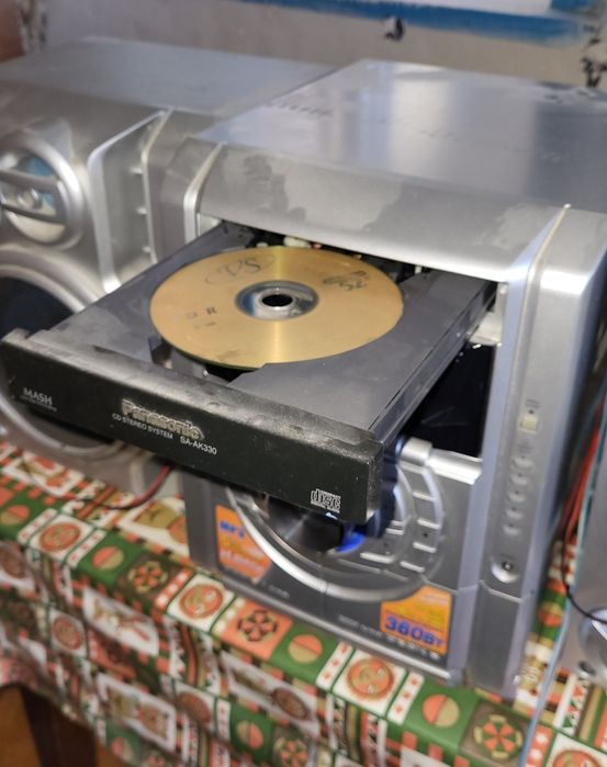 Продам музикадьний центр