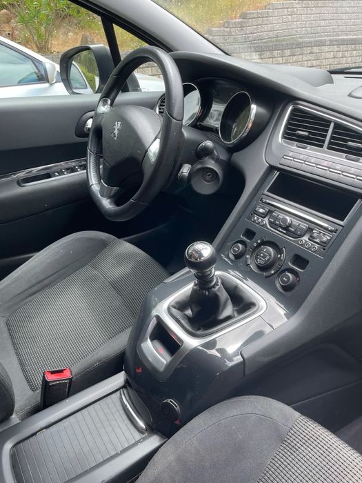 Pugeot 5008 2.0 HDI Executive
