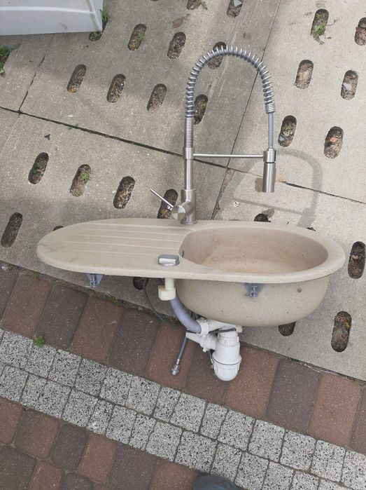 Zlew z baterią beżowy