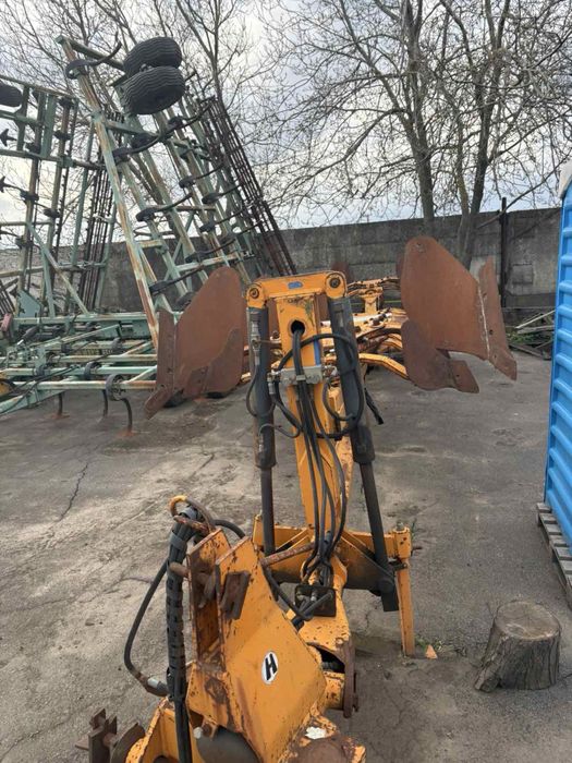 Плуг Хугард оборотний 9-ти корпусний