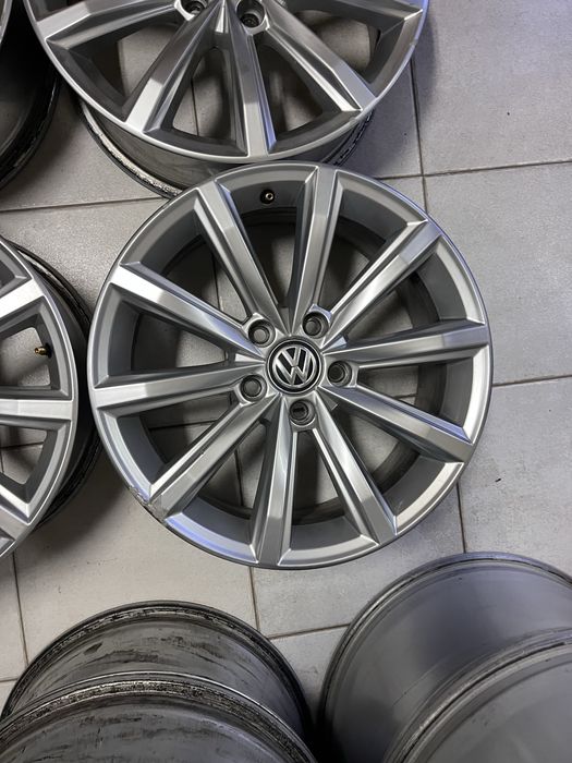 Jantes 17” 5x112 Originais VW Golf Passat Caddy