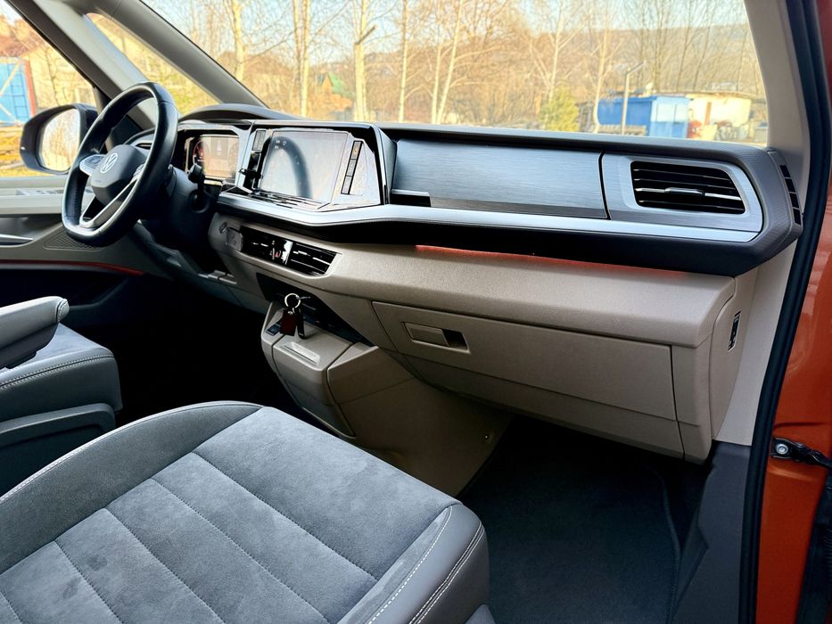Продам VW MULTIVAN T-7 2022