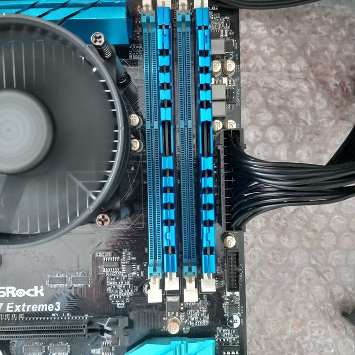 Memória RAM G.skill RipjawsX 16GB (2x8GB) DDR3 2400MHz