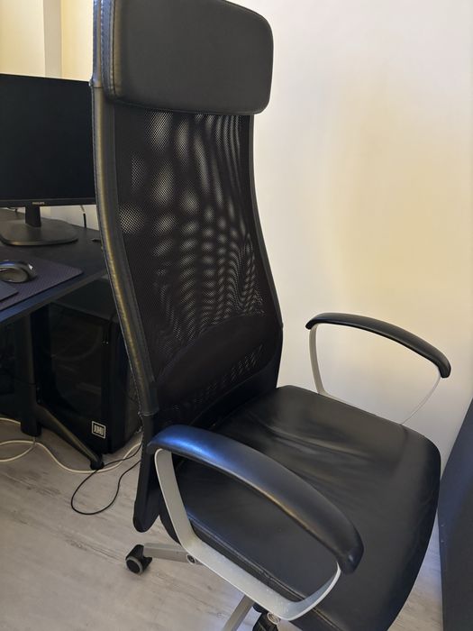 Fotel biurowy ikea Markus czarny obrotowy krzesło biurowe